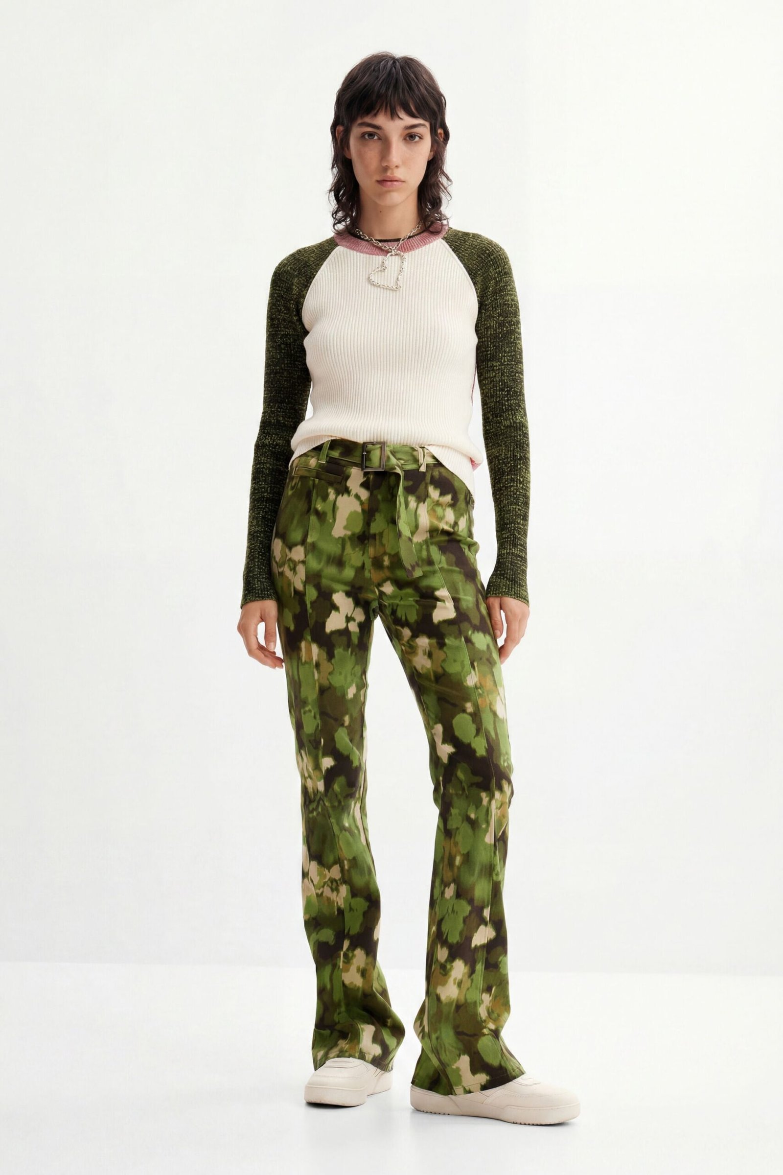Flared broek met camouflage - GREEN - L 1 Flared broek met camouflage - GREEN - L