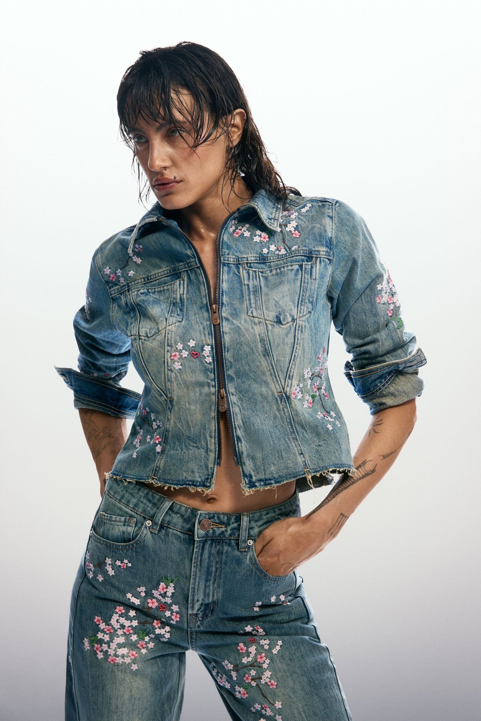 Geborduurde denimjas - BLUE - M 1 Geborduurde denimjas - BLUE - M