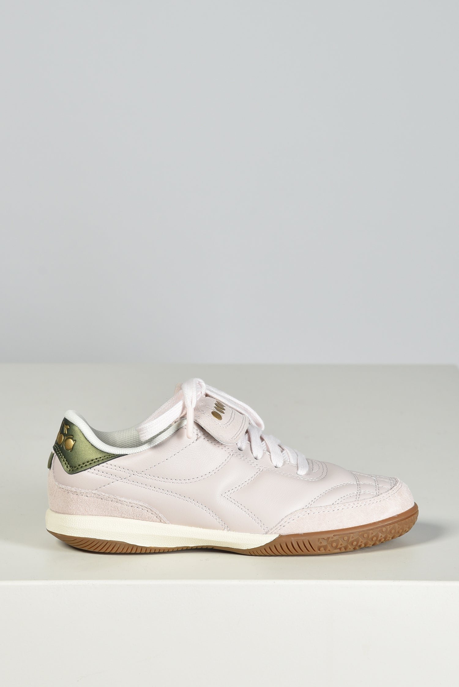 Diadora Heritage sneakers Gold Indoor Metal 501.183483 pink baby 1 Diadora Heritage sneakers Gold Indoor Metal 501.183483 pink baby