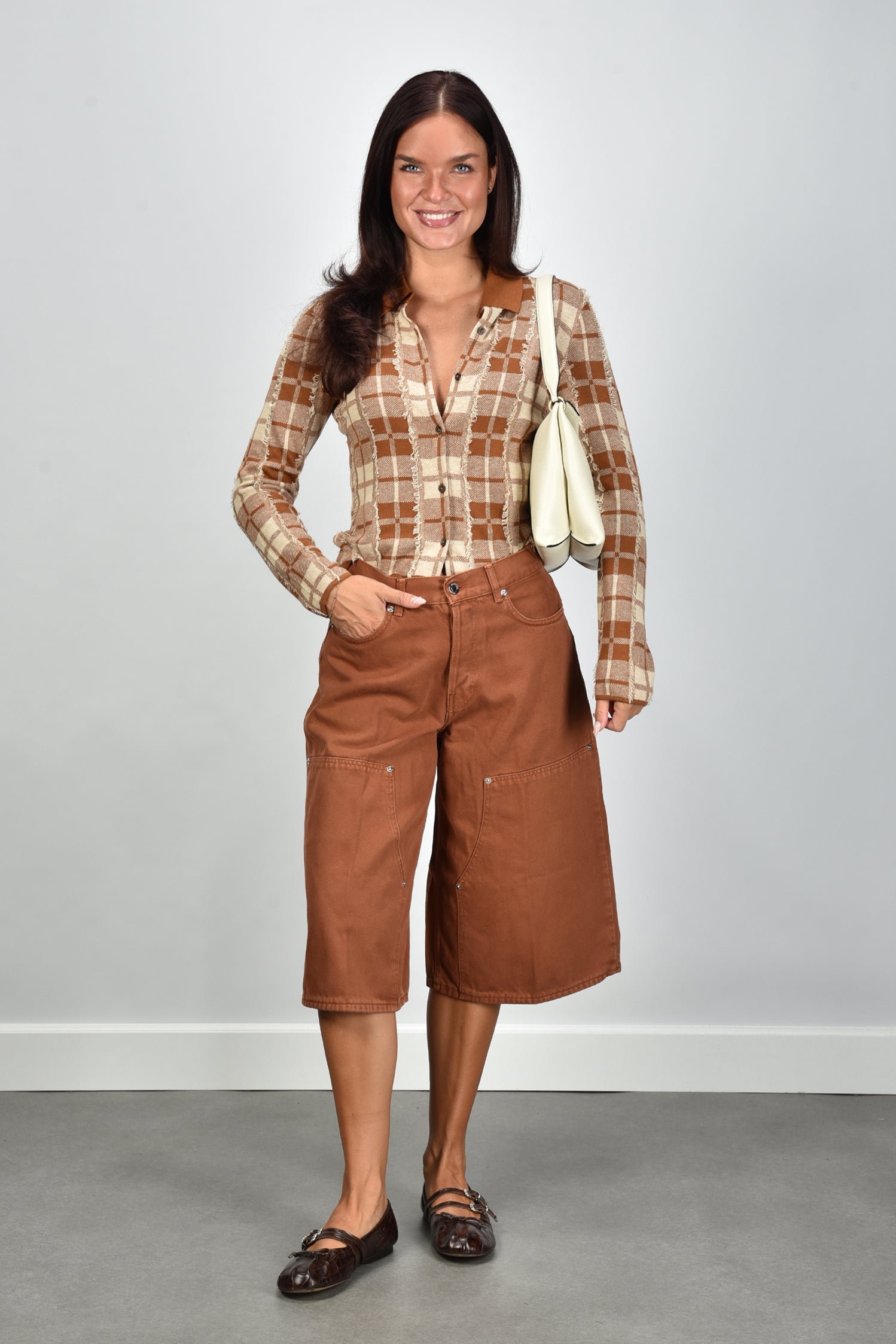 Haikure short Legacy HEW03377GF139PPT nougat 1 Haikure short Legacy HEW03377GF139PPT nougat