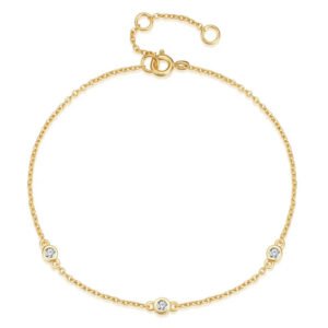 Elenza Goudkleurige Armband met Drie Glinsterende Kristallen